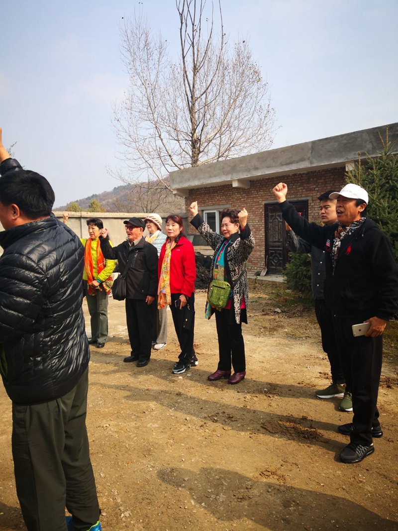 CCTⅤ欄目運營總監(jiān)劉嘉有，帶隊紅色經典輕騎兵藝術團延安行