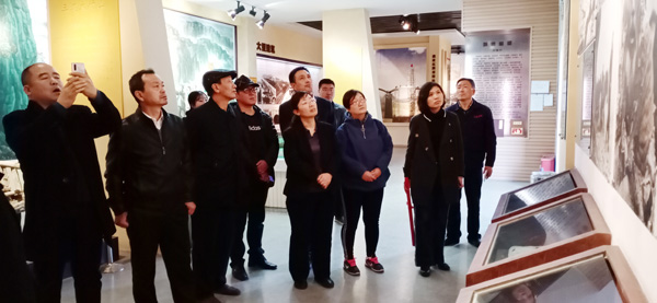 安陽民建第九支部組織開展“不忘合作初心，繼續(xù)攜手前進”主題教育實踐活動