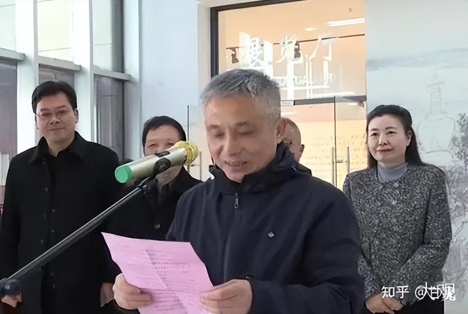 揚州大學舉辦“張謇名言暨郭謙百體書法展捐贈儀式”