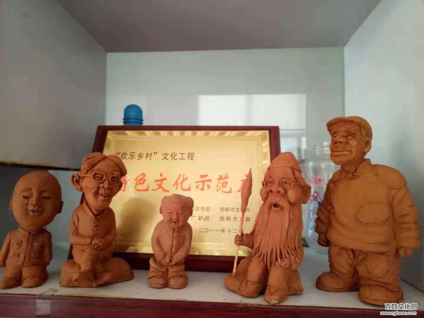 妙筆繪丹青 巧手塑經(jīng)典——訪河北省美術(shù)家協(xié)會(huì)會(huì)員周榮全